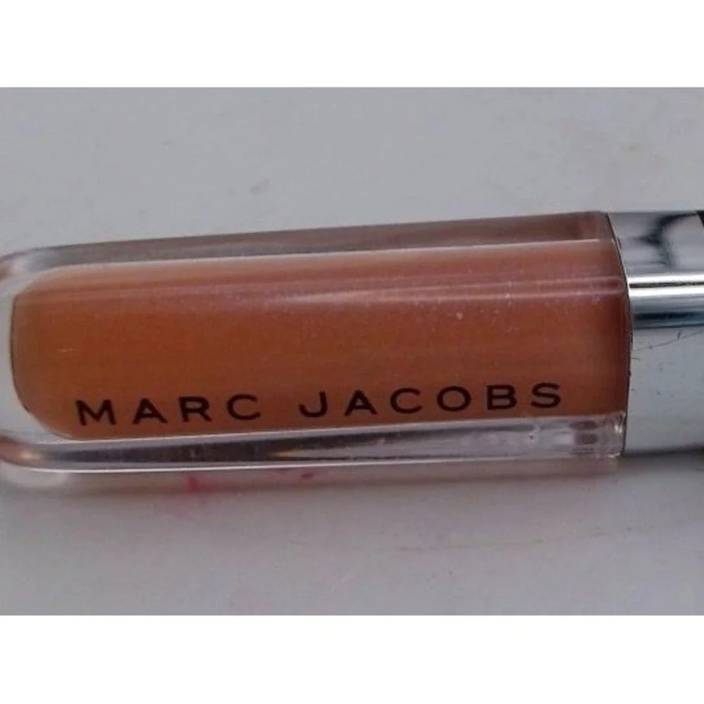 Marc Jacobs - Enamored i-shine Lip Lacquer, BRAND NEW , NO BOX